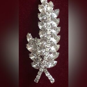 Vintage Clear Rhinestone Wheat Spray Brooch Silver Tone Layered Leaf Pin